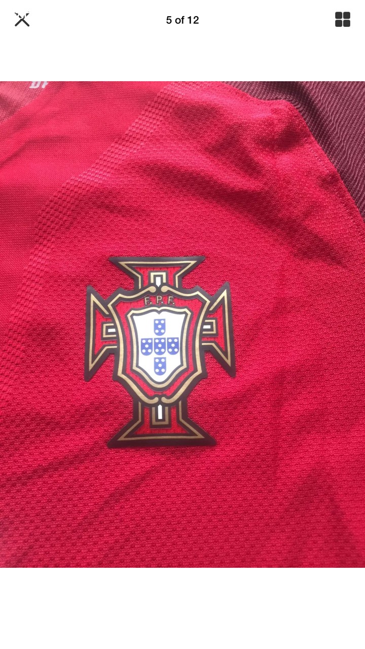 求大神鉴定一下这件葡萄牙球员版的真假