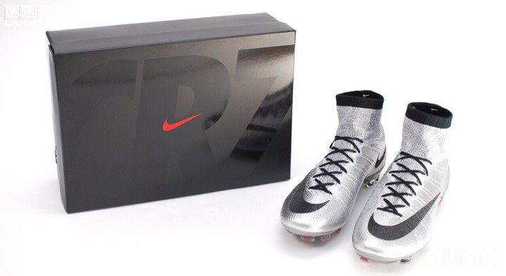 这鞋怎么样啊?觉得很漂亮,想入一双,有没有大神比较懂得给一些建议,谢谢了!