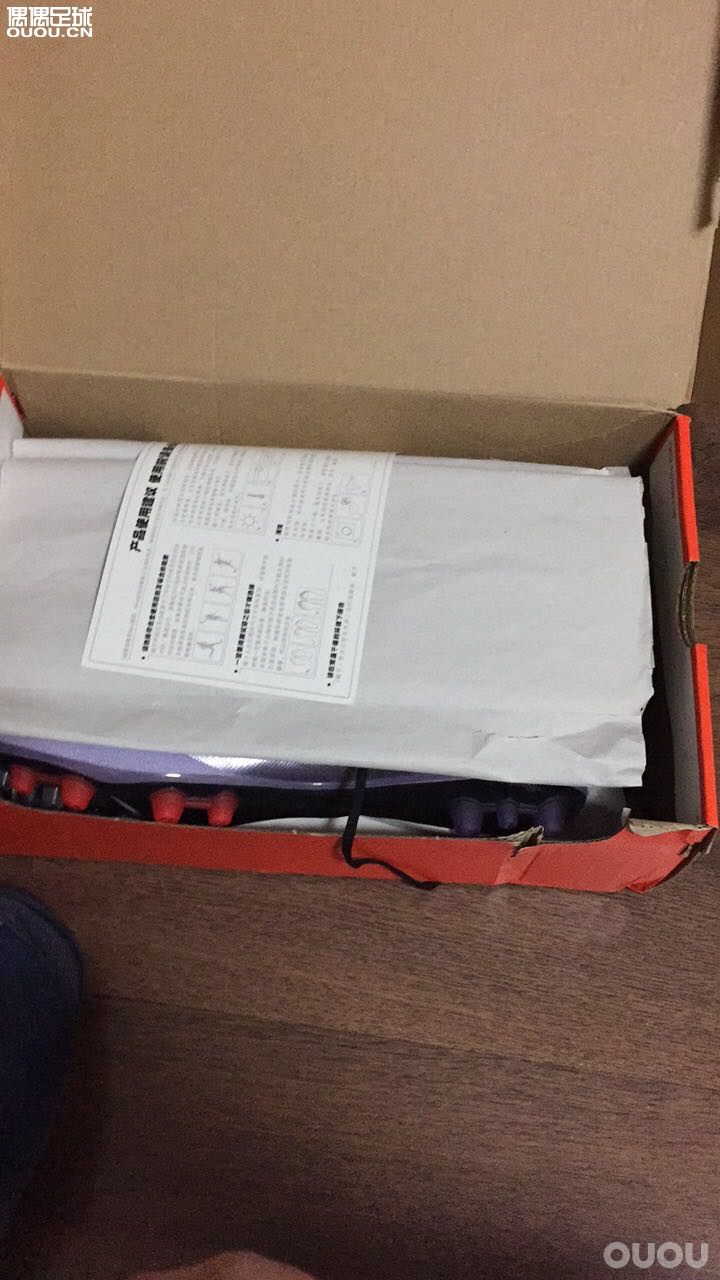 开箱子咯。顺便求鉴定。小胖哥店买的。求大神们看看。顶配。