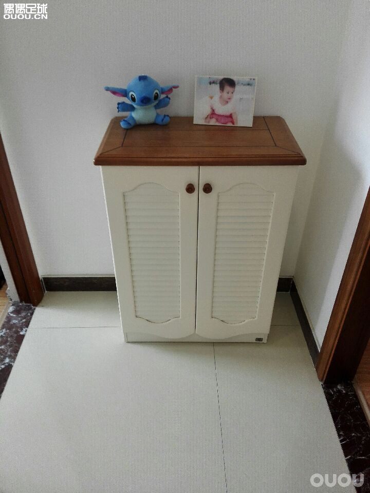 晒一下新添的专用鞋柜,多谢老婆批准。