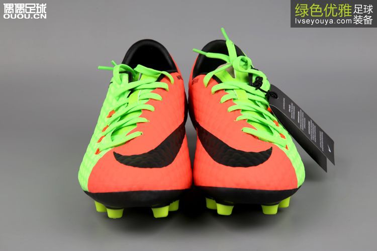 耐克天生耀眼系列全面上线!