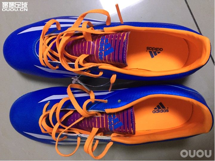 请各位帮忙鉴定真假,谢谢!