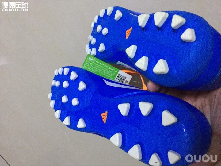 请各位帮忙鉴定真假,谢谢!