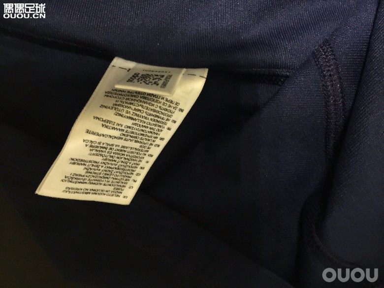 求鉴定西班牙10客场更衣室