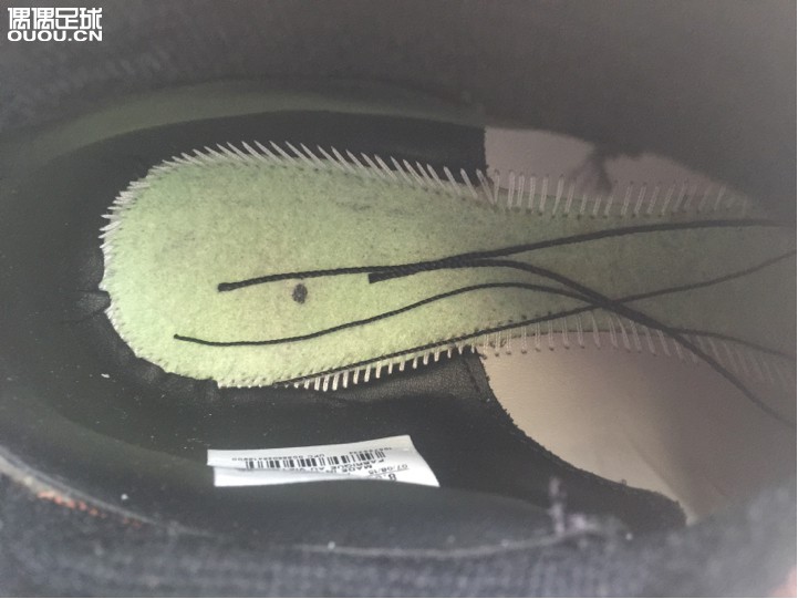 各位兄弟,帮忙看看这款毒蜂正不正?