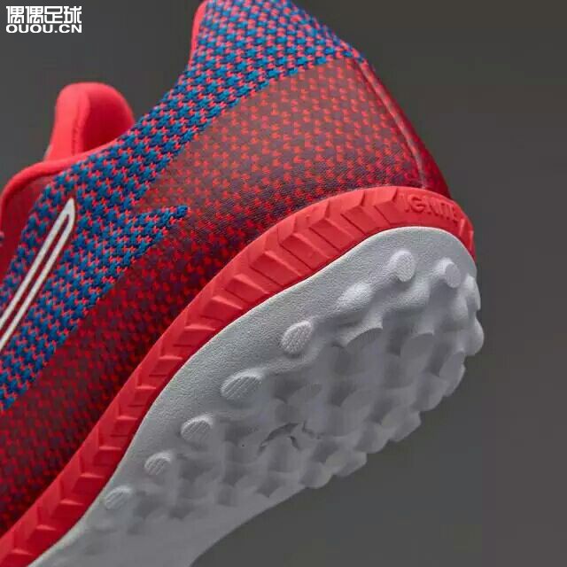 哪位大师穿过这款战靴,给点意见