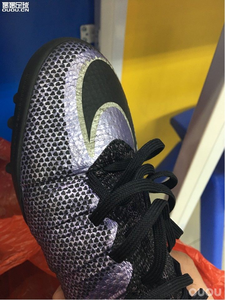 耐克超顶高帮如何清洗?