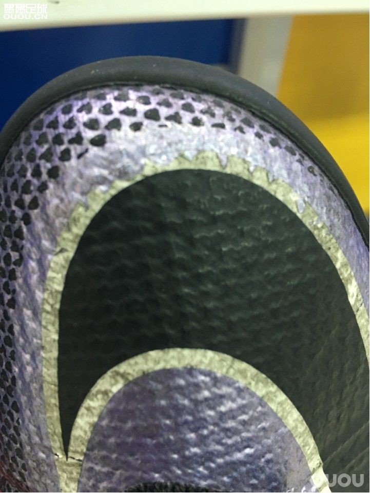 耐克超顶高帮如何清洗?