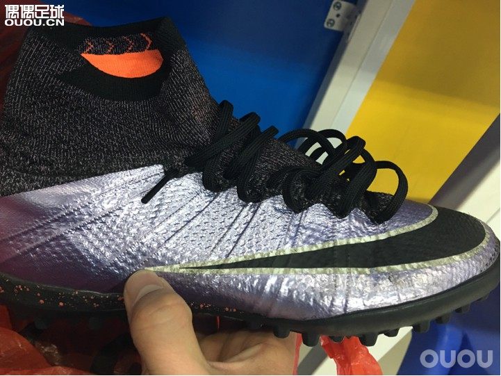 耐克超顶高帮如何清洗?