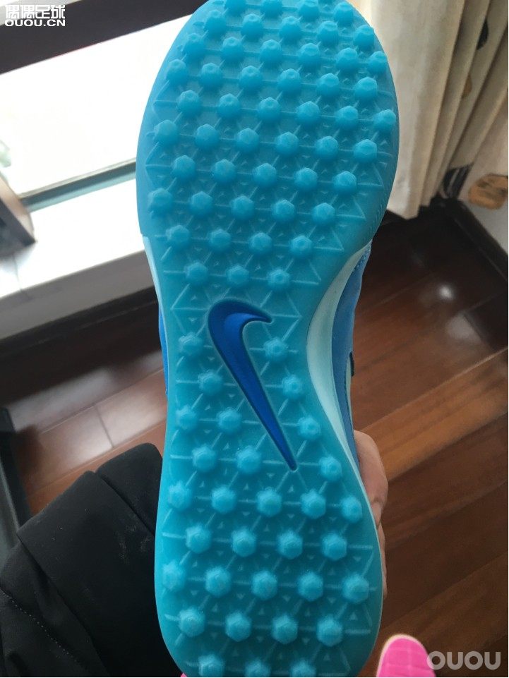 某宝购入传奇tf一双