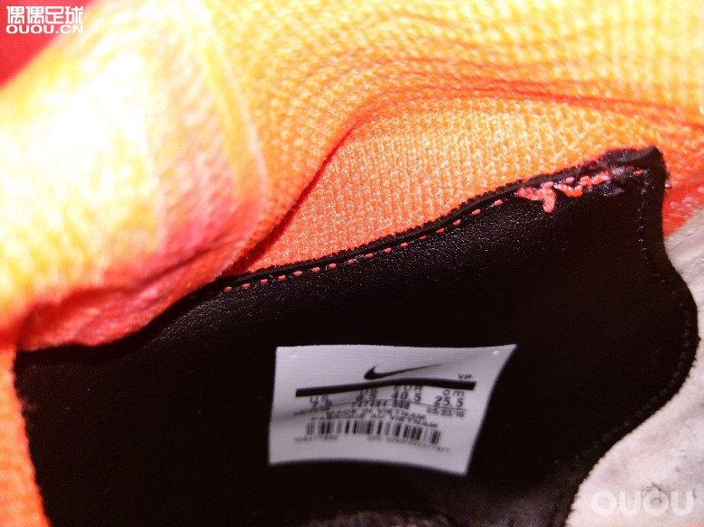 闲鱼收到毒蜂2.5超顶tf,求论坛大神帮忙鉴定