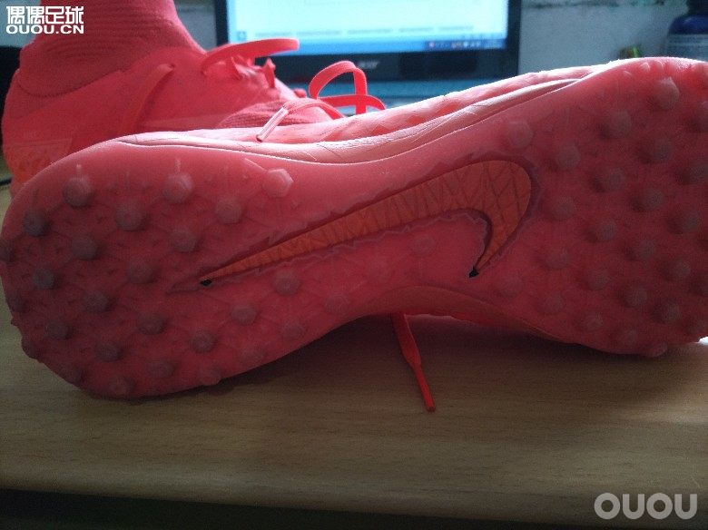 闲鱼收到毒蜂2.5超顶tf,求论坛大神帮忙鉴定