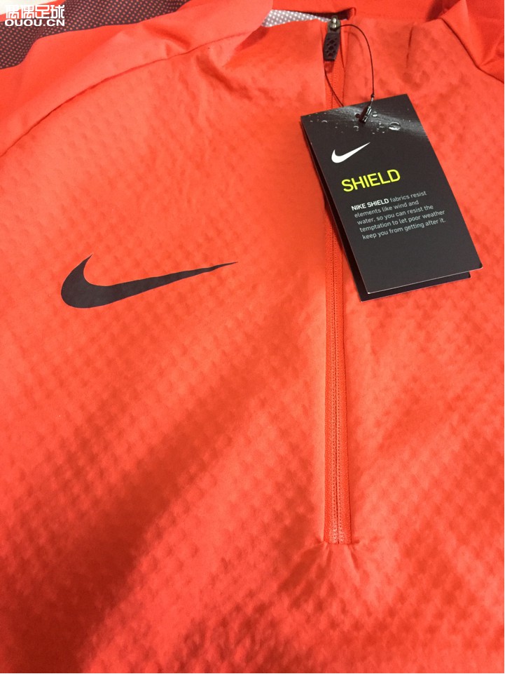 耐克球员版半拉链鲨鱼皮