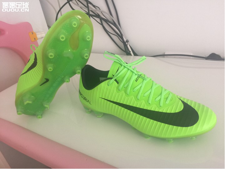 求大家鉴定新入的波产SF5