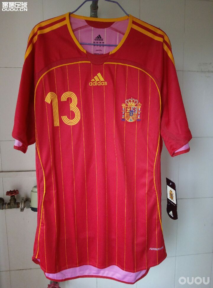 西班牙2006主场更衣室求鉴定