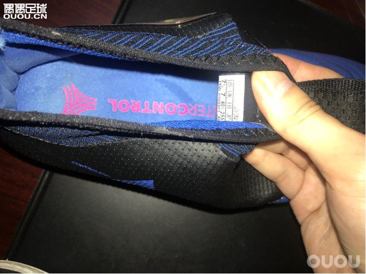 咸鱼上收了对鞋,麻烦大神们帮帮眼