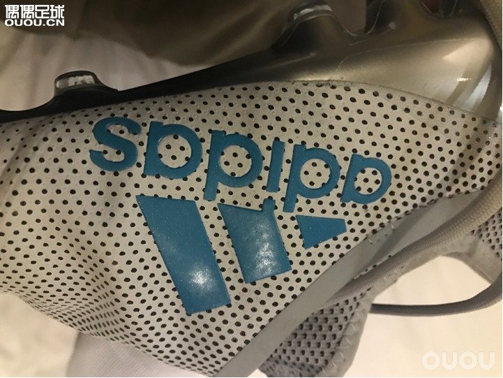 上了偶偶之后…就不停的看各种鞋,总是忍不住手,最近连厂货都买上了,不懂,求大神看看。