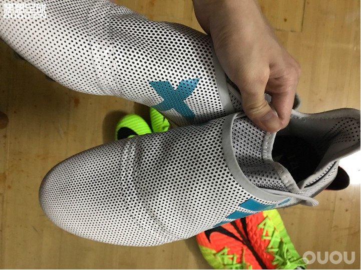 上了偶偶之后…就不停的看各种鞋,总是忍不住手,最近连厂货都买上了,不懂,求大神看看。