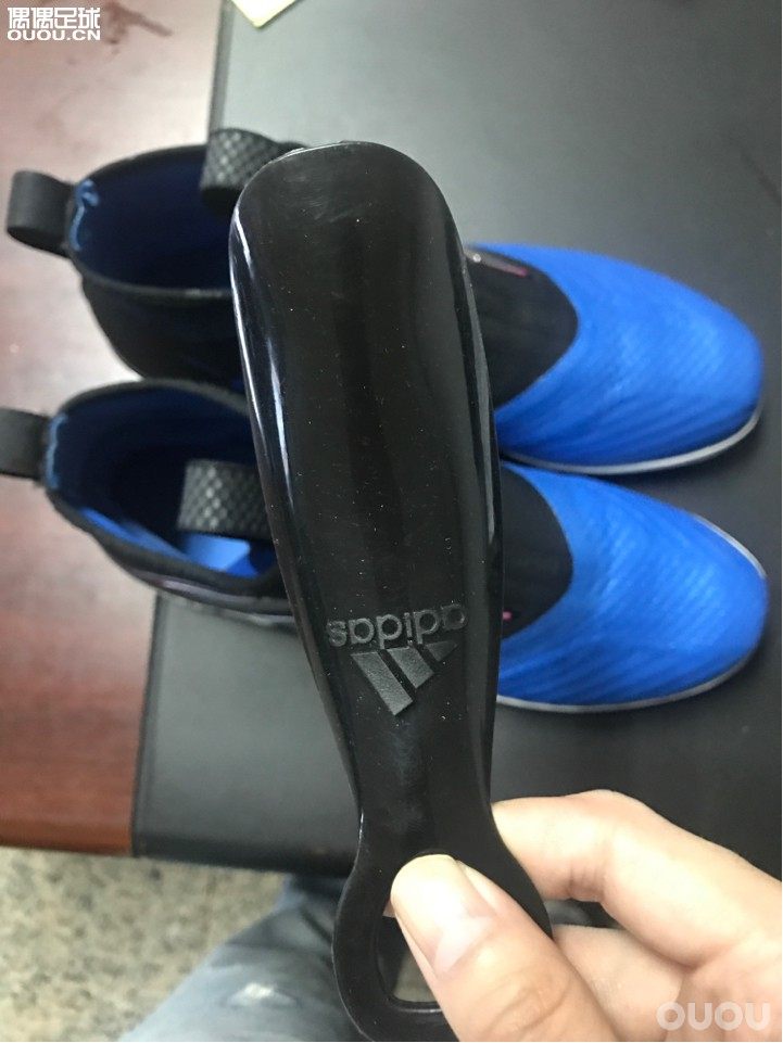 咸鱼上收了对鞋,麻烦大神们帮帮眼