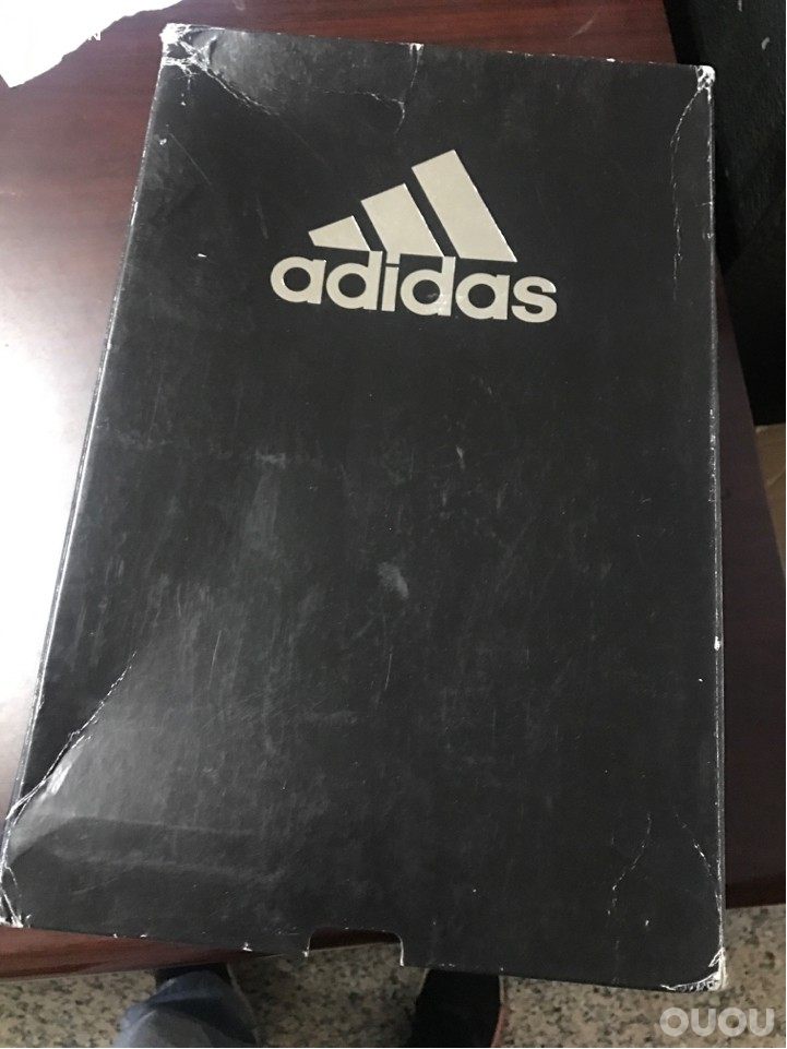 咸鱼上收了对鞋,麻烦大神们帮帮眼