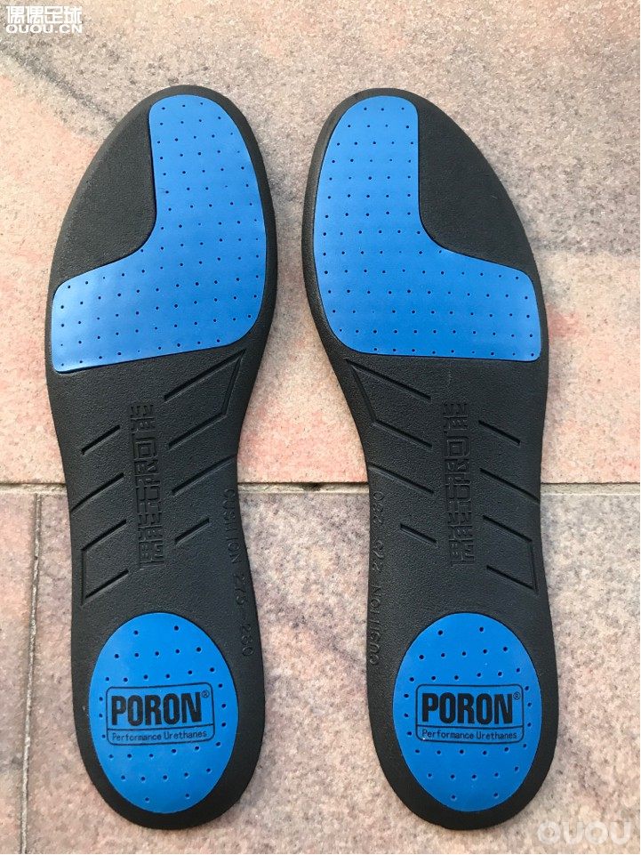 带缓震的回力:随着体重的增加,感觉回力这个底薄了,现在有偶偶的鞋垫,又可以飞了。