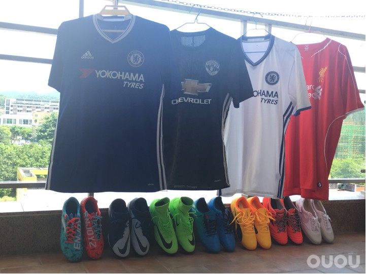 闲来无事清洗一下战靴,本人算不算最没立场的英超球迷之一?