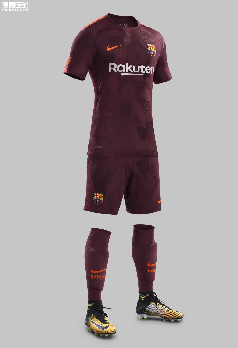 巴萨发布17/18赛季第三球衣