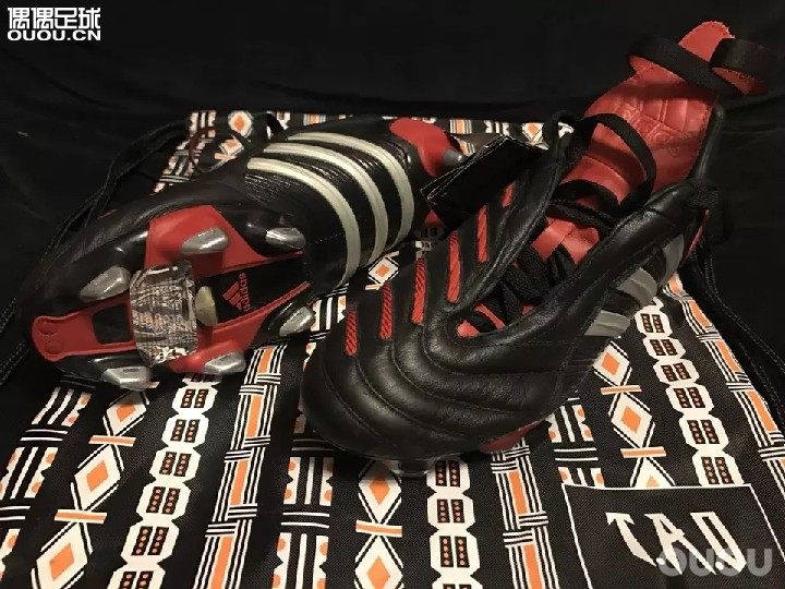 闲来无事逛淘宝时突然觉得早些年袋鼠皮的猎鹰质感很是不错,想问一下大家这些鞋子包裹感