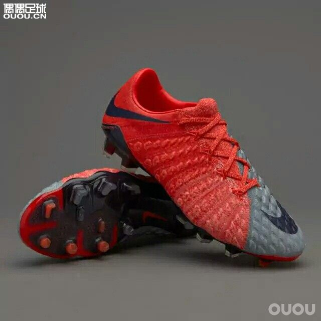 问一下,毒蜂3 phantom fg 女足首发色是不是和男足首发色一样没有热熔膜,换句话。。