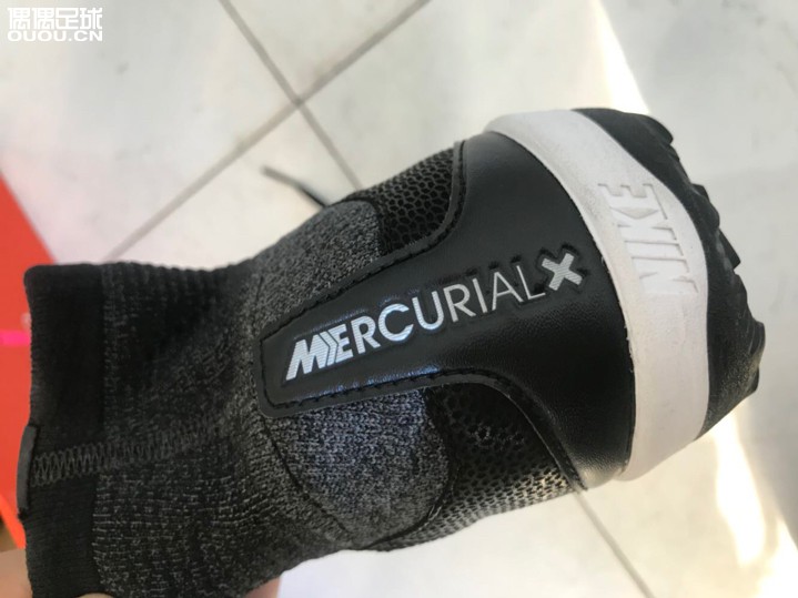 某鱼入手了一双刺客11tf袋鼠皮,麻烦买过的老铁鉴定一下,谢谢了。