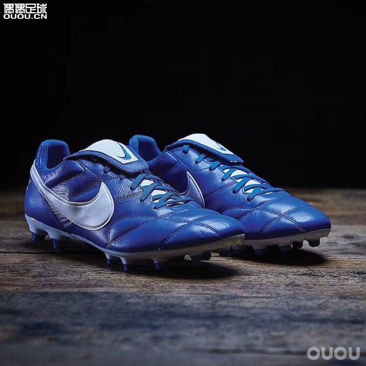 PDS 耐克premier2.0好价码全
Premier 虽说不是耐克的主打系列产品,但复古的造型,全皮鞋面(袋鼠皮+羊皮)