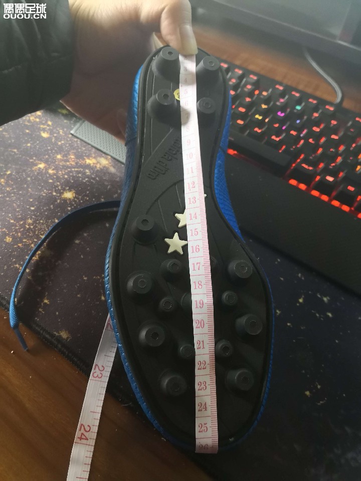 近日从PDS采购Pantofola d’Oro Lazzarini Canguro Pu FG,尺码坑啊