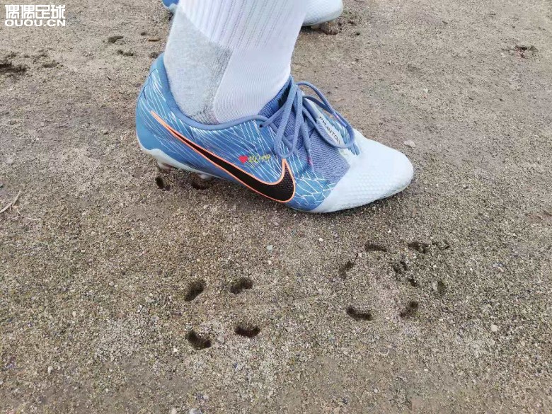 【偶偶第四十三次草根接力实战测评】第四棒:Nike Phantom VNM Elite FG: