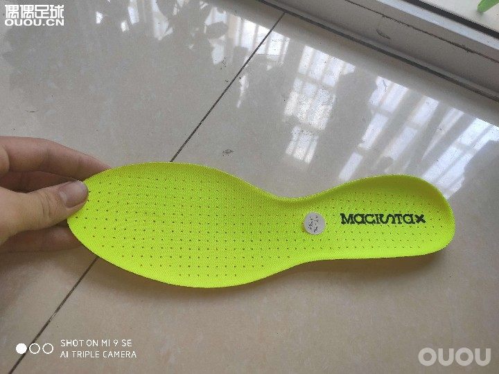 小胖家的,稳吗?(鞋面好硬,,,还有这袋子是啥?