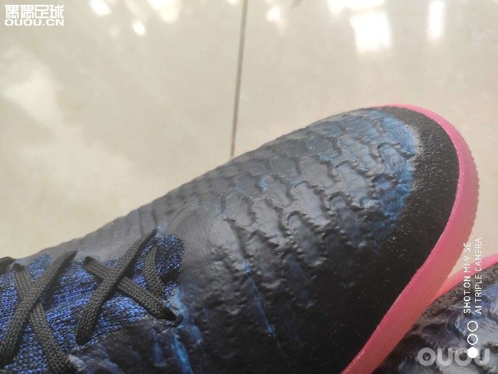 小胖家的,稳吗?(鞋面好硬,,,还有这袋子是啥?