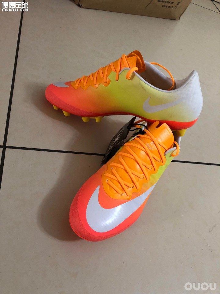 刚到新战靴,刺客10女款配色顶级ag!