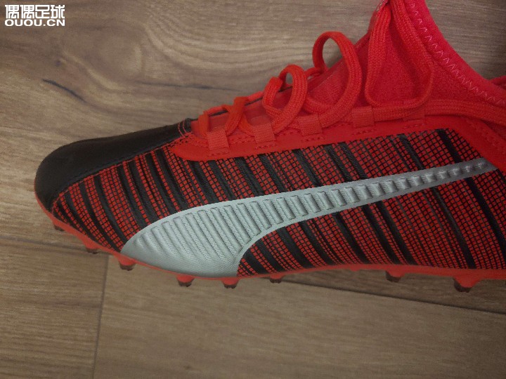 简单分享puma one 5.3mg今天媳妇偷偷给买的,买大了,没有实战,简单分享给大家一款平民mg。