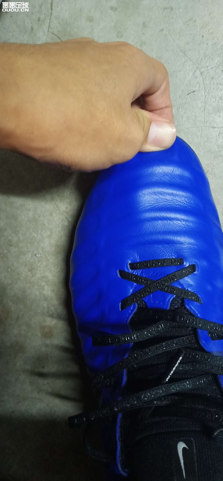 关于x18.1的尺码问题
大神们,本人左脚长27.3cm,宽10.3,右脚比左脚短了快1厘米