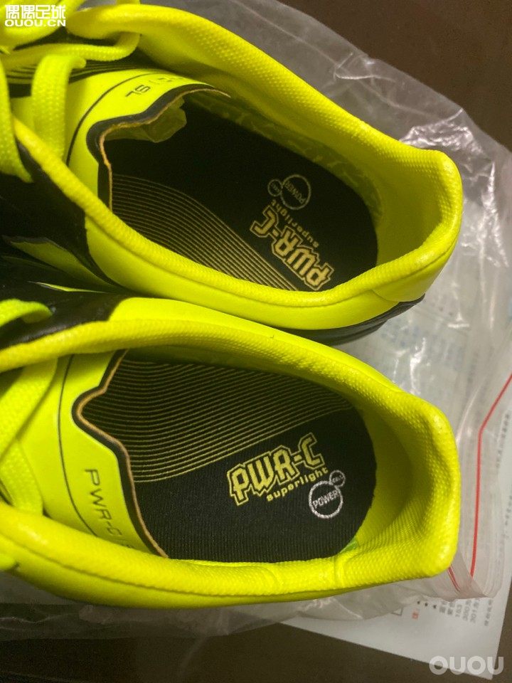 力量猫PUMA powercat 1.12sl 颜色分类黑色,鞋码JP255 超顶级袋鼠皮买来就踩过一次场