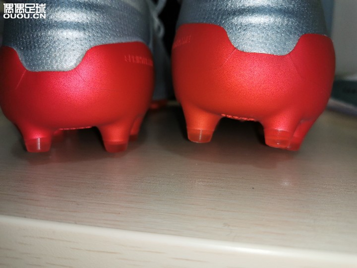 刚到的x19.1 阿迪的做工我服了 这是普遍情况吗