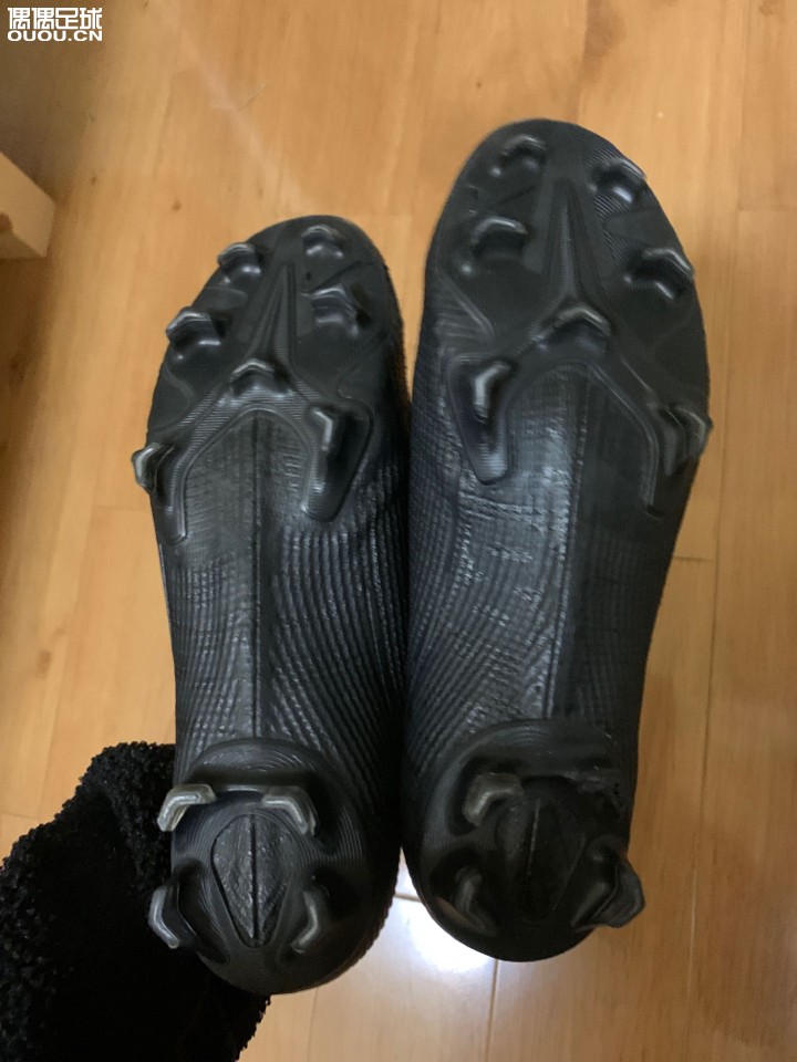 刺客13断钉了 中底在里面 怎么说换底是不是就不太影响抗扭转 还没有换过的老哥说说