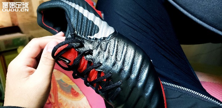 你们穿鞋鞋头要留多少,平时大拇指前面会留空,这双传7大拇指前面基本没什么空间了,传7暖开要多久啊