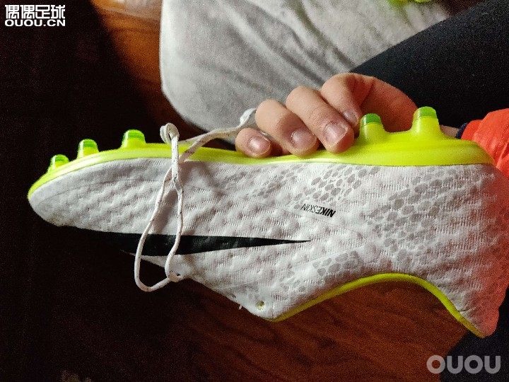 毒一顶级fg稀有反光配色