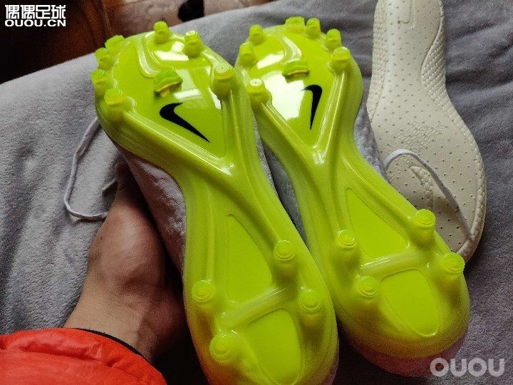 毒一顶级fg稀有反光配色