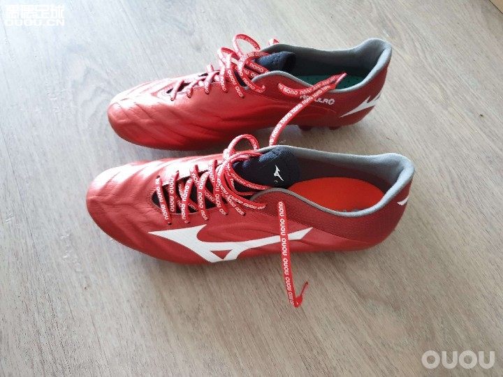 日产rebula2代袋鼠皮。世界杯配色jp280,无盒无袋,配上偶偶鞋带,800元