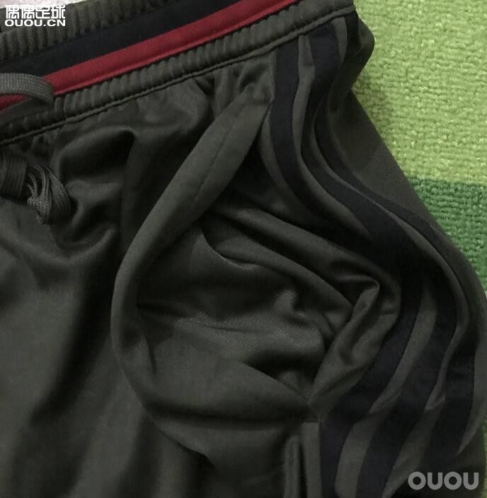 1617赛季意甲AC米兰球员版Adizero橄榄绿训练短裤带口袋AO0368