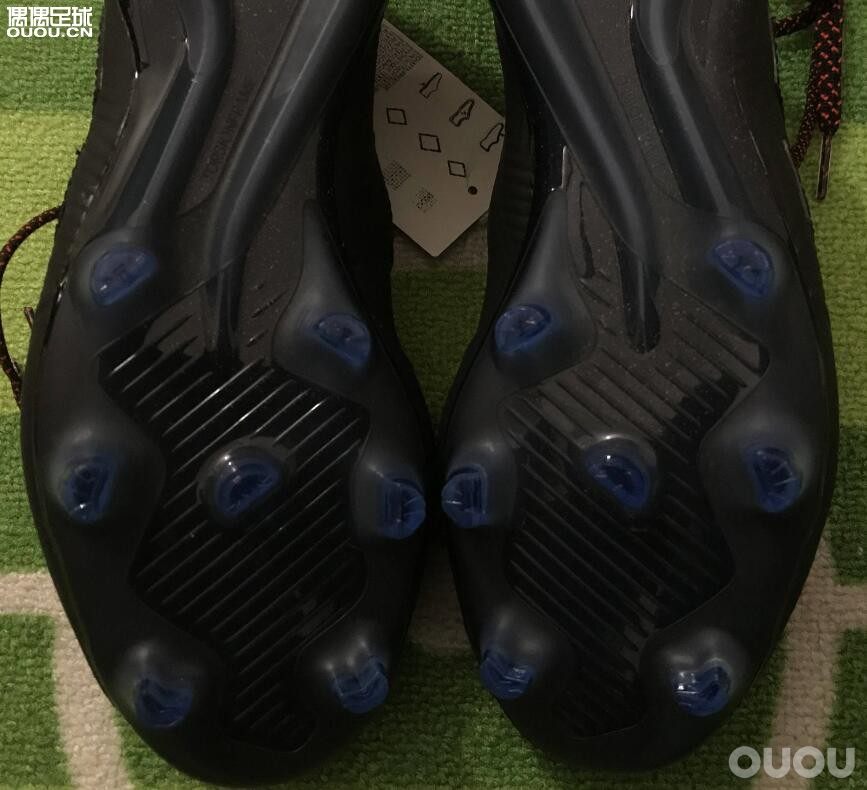 阿迪达斯 Adidas Nemeziz Messi18.1 FG 梅西男子足球鞋D98007