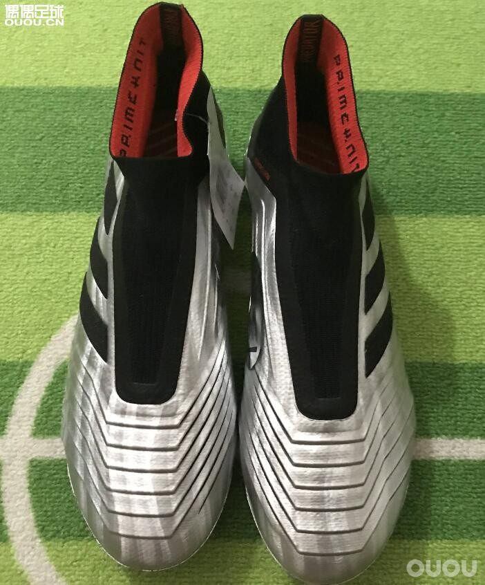 阿迪达斯 Adidas猎鹰 PREDATOR 19+ 超顶FG 男子足球鞋F35611 JP275