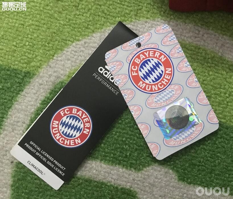 1516赛季拜仁*慕尼黑红色运动休闲套装S27278现货只有M码