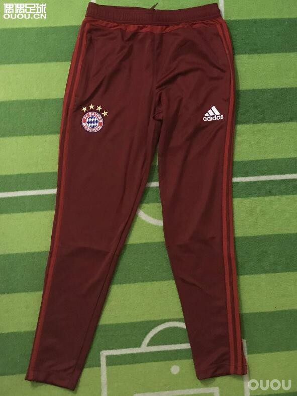 1516赛季拜仁*慕尼黑红色运动休闲套装S27278现货只有M码